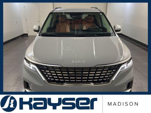 2024 Kia Carnival SX