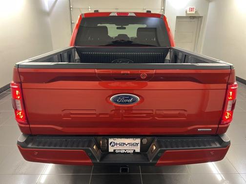 Chili Pepper Red 2023 Ford F-150 XLT