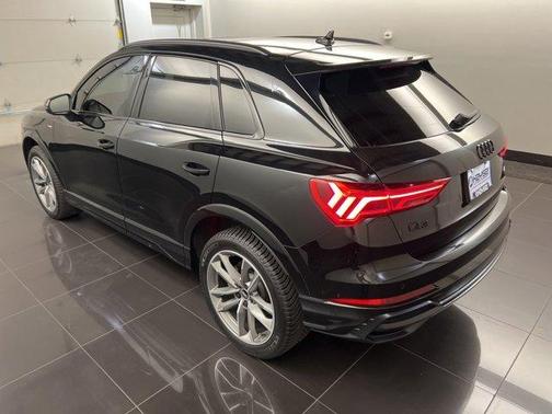 2022 Audi Q3 45 S line Premium