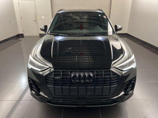 2022 Audi Q3 45 S line Premium