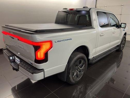 2024 Ford F-150 Lightning LARIAT