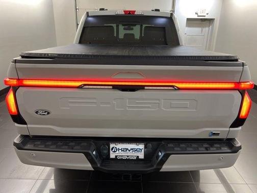 2024 Ford F-150 Lightning LARIAT