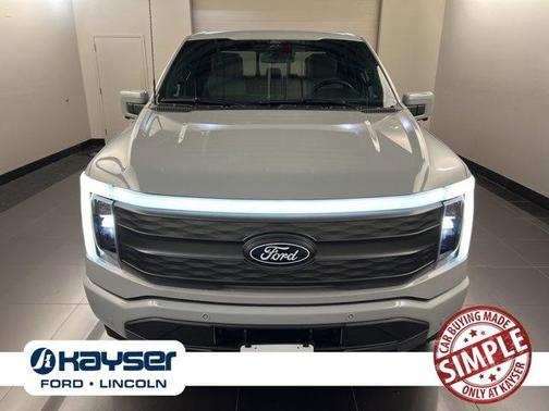 2024 Ford F-150 Lightning LARIAT