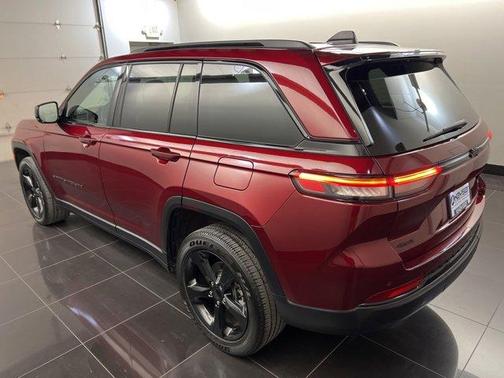 2023 Jeep Grand Cherokee Altitude