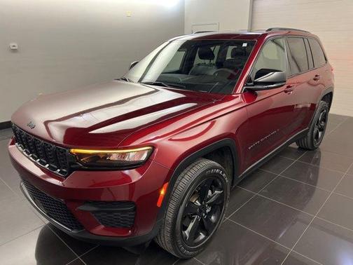 2023 Jeep Grand Cherokee Altitude