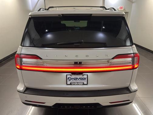 2020 Lincoln Navigator L Reserve