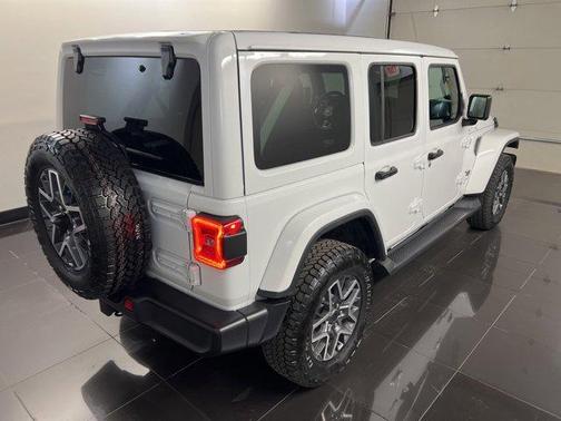 2025 Jeep Wrangler Sahara