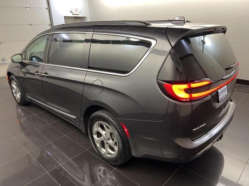 2022 Chrysler Pacifica Limited