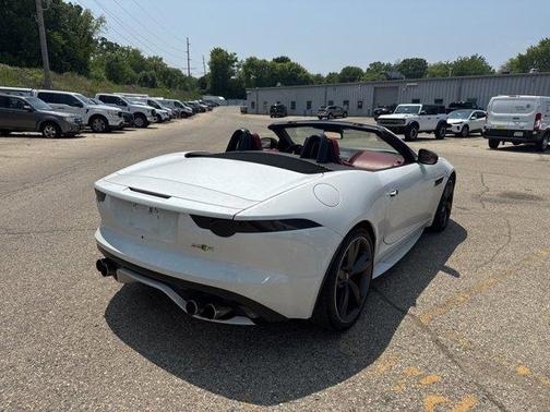 2016 Jaguar F-TYPE R