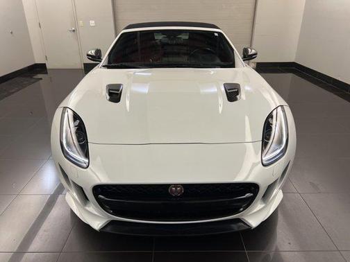 2016 Jaguar F-TYPE R