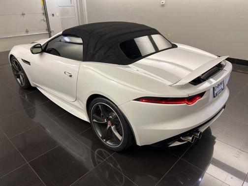 2016 Jaguar F-TYPE R
