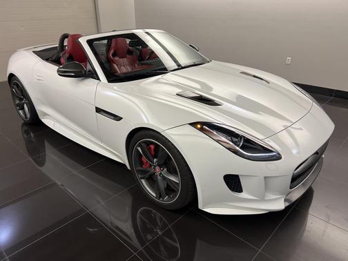 2016 Jaguar F-TYPE R