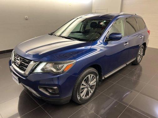 2017 Nissan Pathfinder S