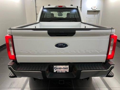 Oxford White 2026 Ford F-350 XL