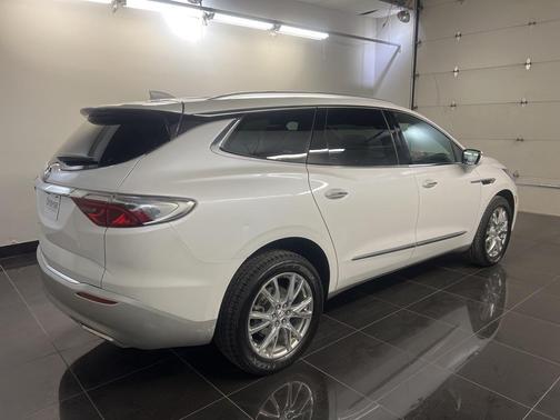 2023 Buick Enclave Premium