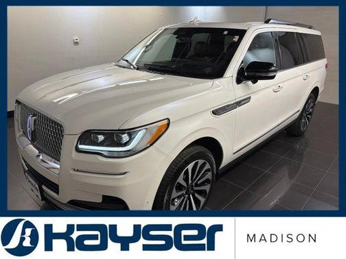Pristine White 2023 Lincoln Navigator L Reserve