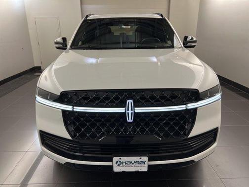 2025 Lincoln Navigator L Reserve