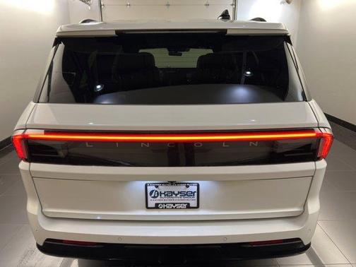 2025 Lincoln Navigator L Reserve