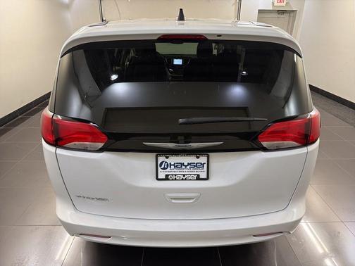 Bright White Clearcoat 2024 Chrysler Voyager LX