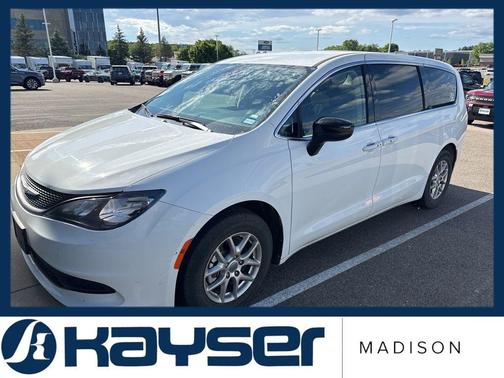 Bright White Clearcoat 2024 Chrysler Voyager LX