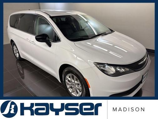 Bright White Clearcoat 2024 Chrysler Voyager LX
