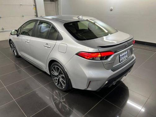 Classic Silver Metallic 2022 Toyota Corolla XSE