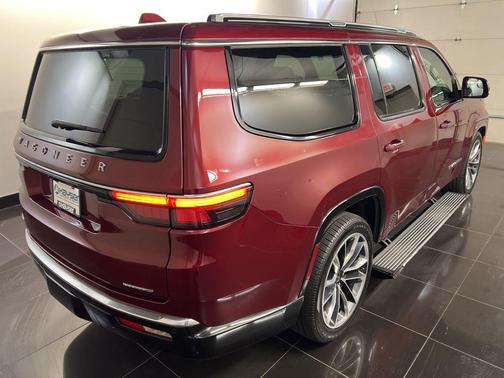 Velvet Red Pearlcoat 2022 Jeep Wagoneer Series III