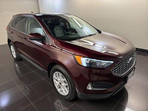 Burgundy 2024 Ford Edge SEL