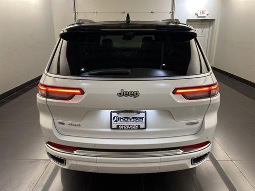 2022 Jeep Grand Cherokee L Summit
