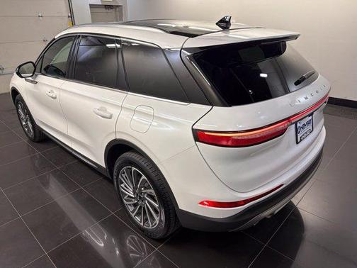 Pristine White 2023 Lincoln Corsair Reserve