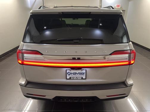 2020 Lincoln Navigator L Reserve