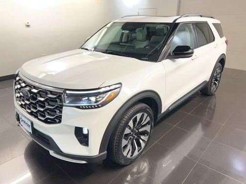 Star White 2026 Ford Explorer Platinum