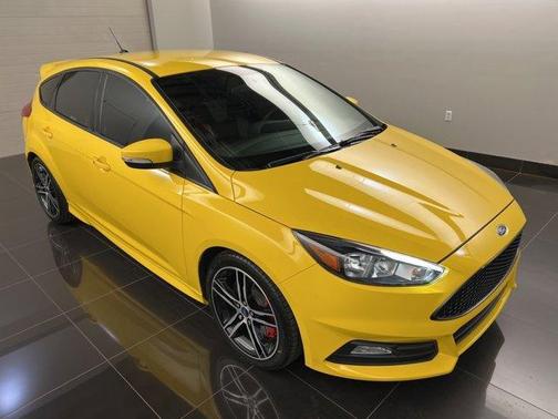 2017 Ford Focus ST Base