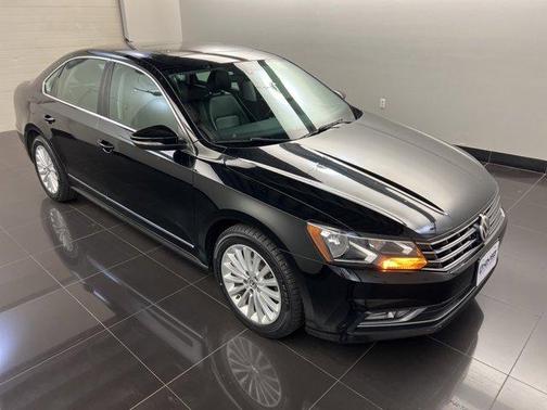 2016 Volkswagen Passat 1.8T SE w/Technology