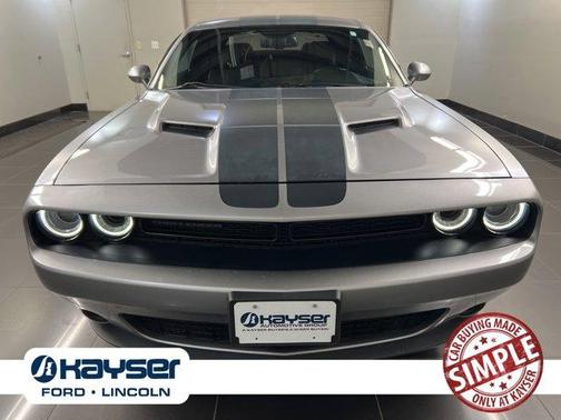 2016 Dodge Challenger SXT