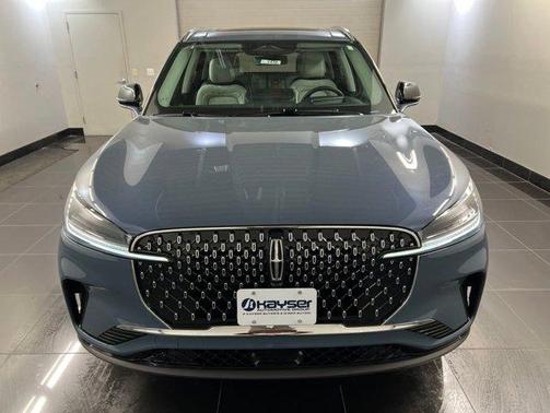 Whisper White 2026 Lincoln Aviator Reserve AWD
