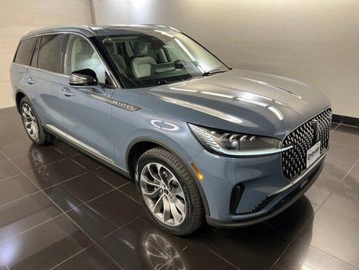 Whisper White 2026 Lincoln Aviator Reserve AWD