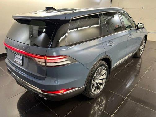 Whisper White 2026 Lincoln Aviator Reserve AWD
