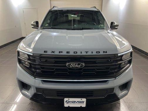 Glacier Gray Metallic 2026 Ford Expedition Max Platinum