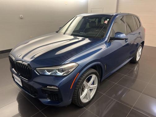 2020 BMW X5 M50i