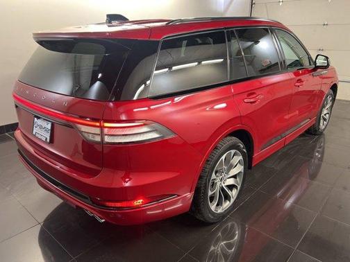 Red Carpet 2026 Lincoln Aviator Premiere