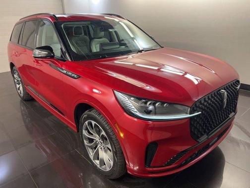 Red Carpet 2026 Lincoln Aviator Premiere