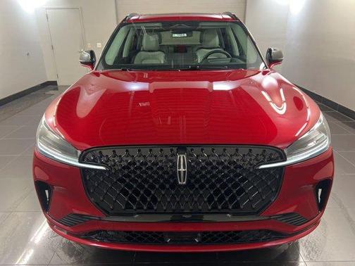Red Carpet 2026 Lincoln Aviator Premiere