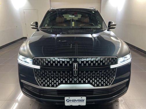 Flight Blue 2026 Lincoln Navigator L Reserve