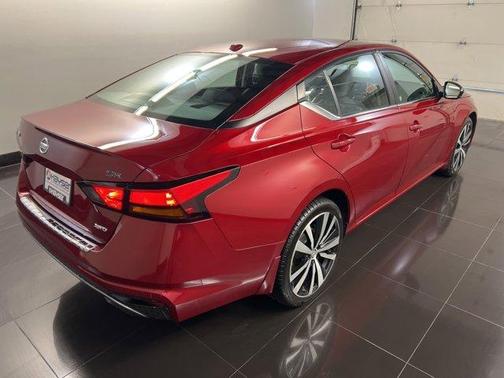 2021 Nissan Altima 2.5 SR