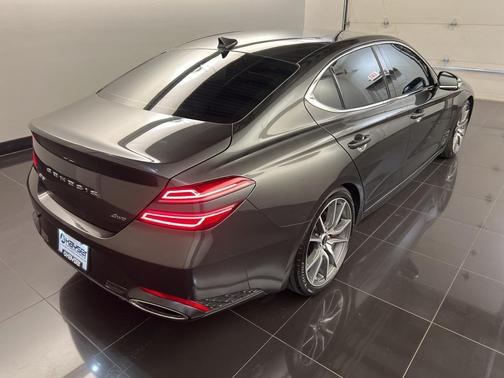 2025 Genesis G70 2.5T