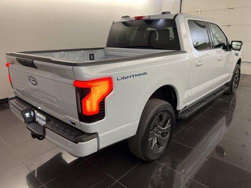 2025 Ford F-150 Lightning Flash