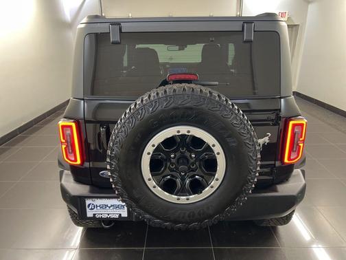 Shadow Black 2022 Ford Bronco Outer Banks