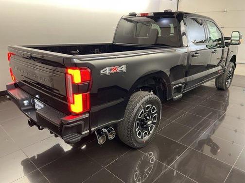 2025 Ford F-250 Platinum