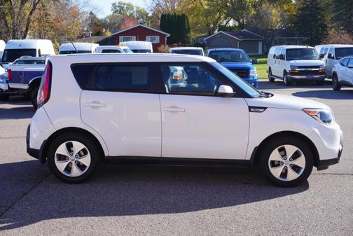 2015 Kia Soul Base